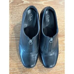 Clarks Ankle Boot Style 80464 Black Zippered Block Heel Women's Size 8.5 M
